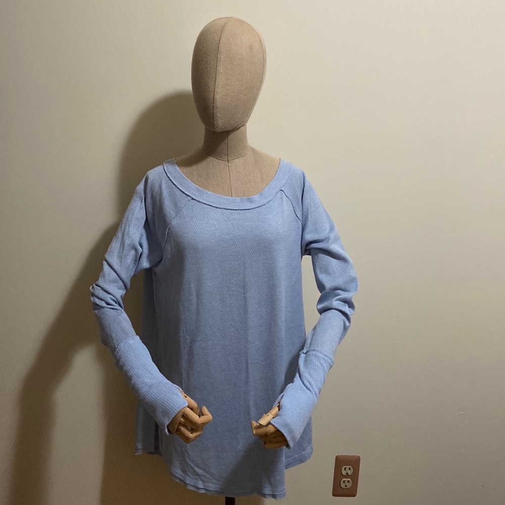 We The Free /Free People light blue long sleeve Shirt D6